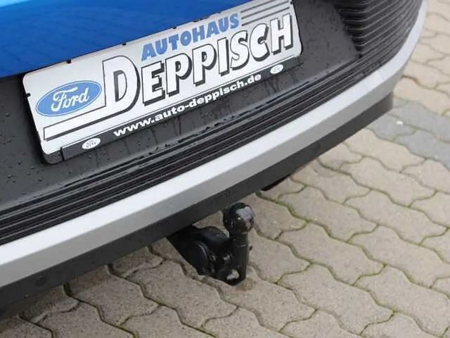 Ford Explorer Premium RWD