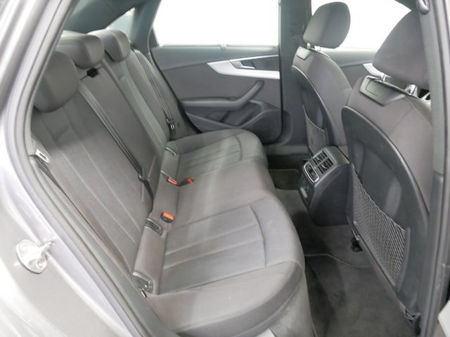 Audi A4 40 TDI Quattro S-Tronic Sedan