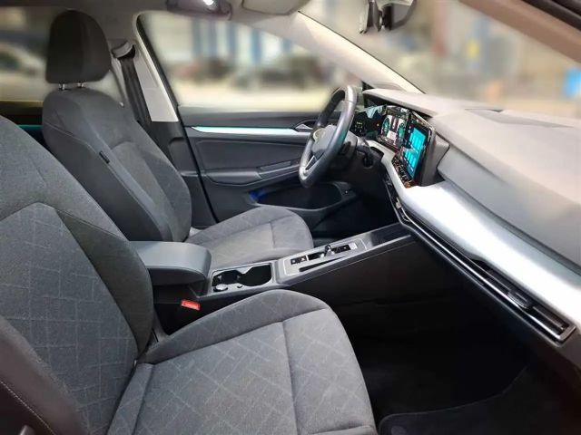 Volkswagen Golf 1.5 eTSI DSG Life