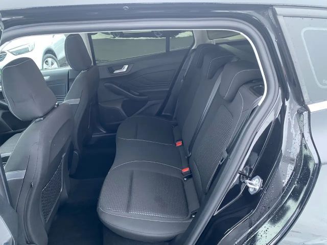 Ford Focus Cool & Connect Wagon