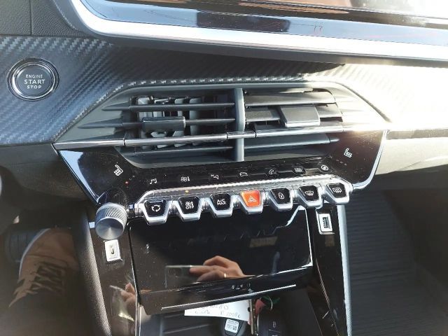 Peugeot E-2008 Allure Pack