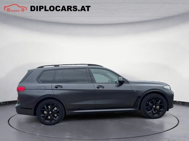 BMW X7 M50 i