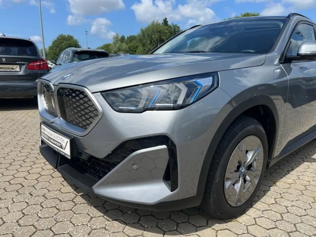 BMW X2 xDrive30/HUD/Panoramadach/Navi/Leder/LED/ACC