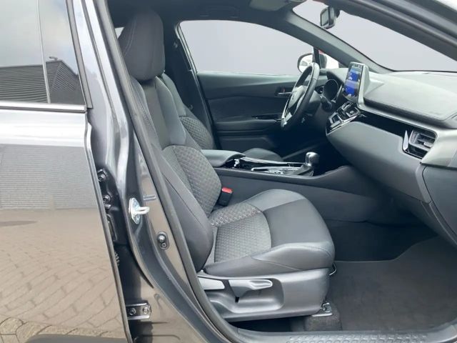 Toyota C-HR Hybride Team D