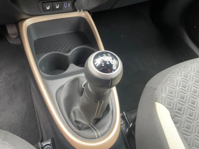 Toyota Aygo X Bi-Tone Hatchback