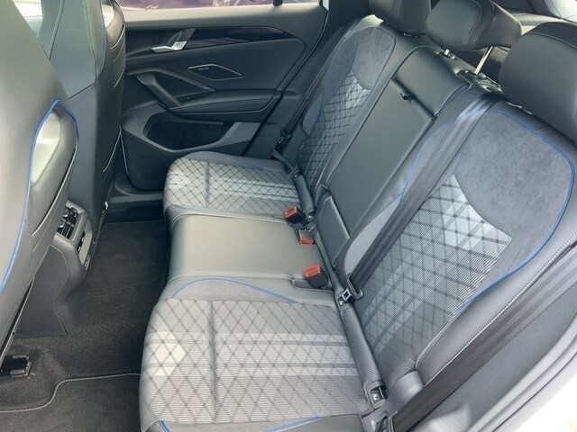 Volkswagen Tiguan TDI 4M AHK Pano HarmanKardon 360°