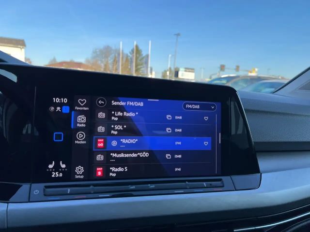 Volkswagen Golf Life Variant