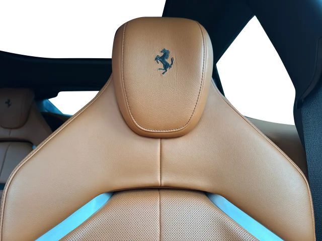 Ferrari Purosangue *Embleme*HiFi*PDC*Klima*Leder*