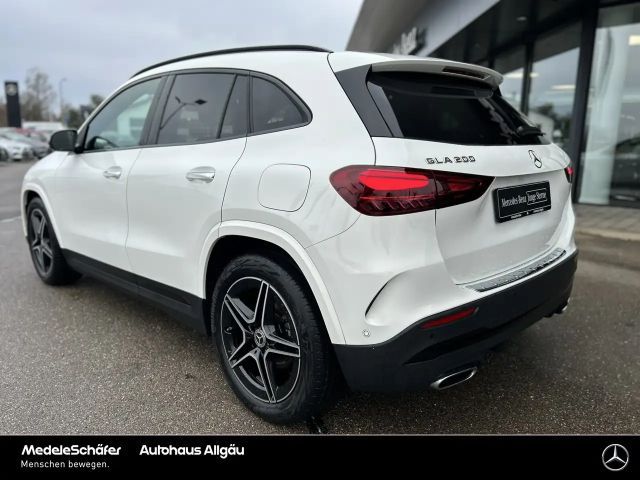 Mercedes-Benz GLA 200 AMG Line