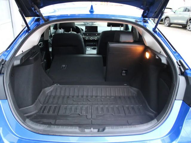 Honda Civic Advance e:HEV