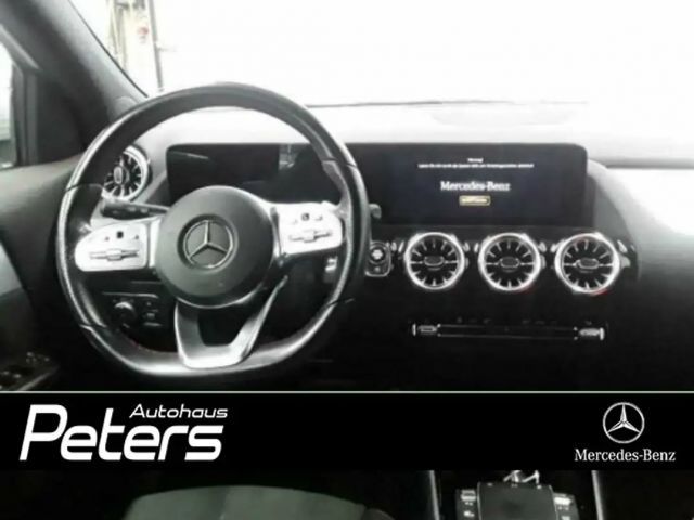Mercedes-Benz GLA 250 4MATIC AMG Line