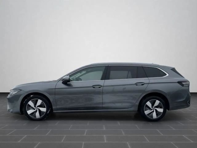 Volkswagen Passat 1.5 eTSI Business DSG Variant