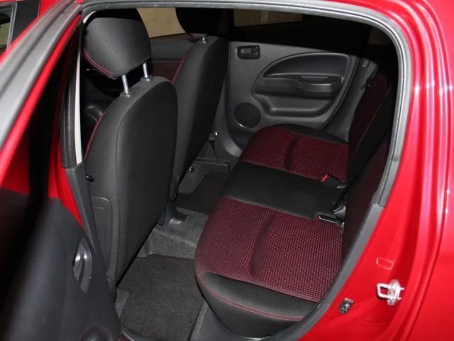 Mitsubishi Space Star Star