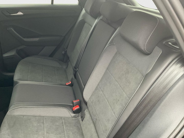 Volkswagen T-Roc 1.5 TSI DSG R-Line