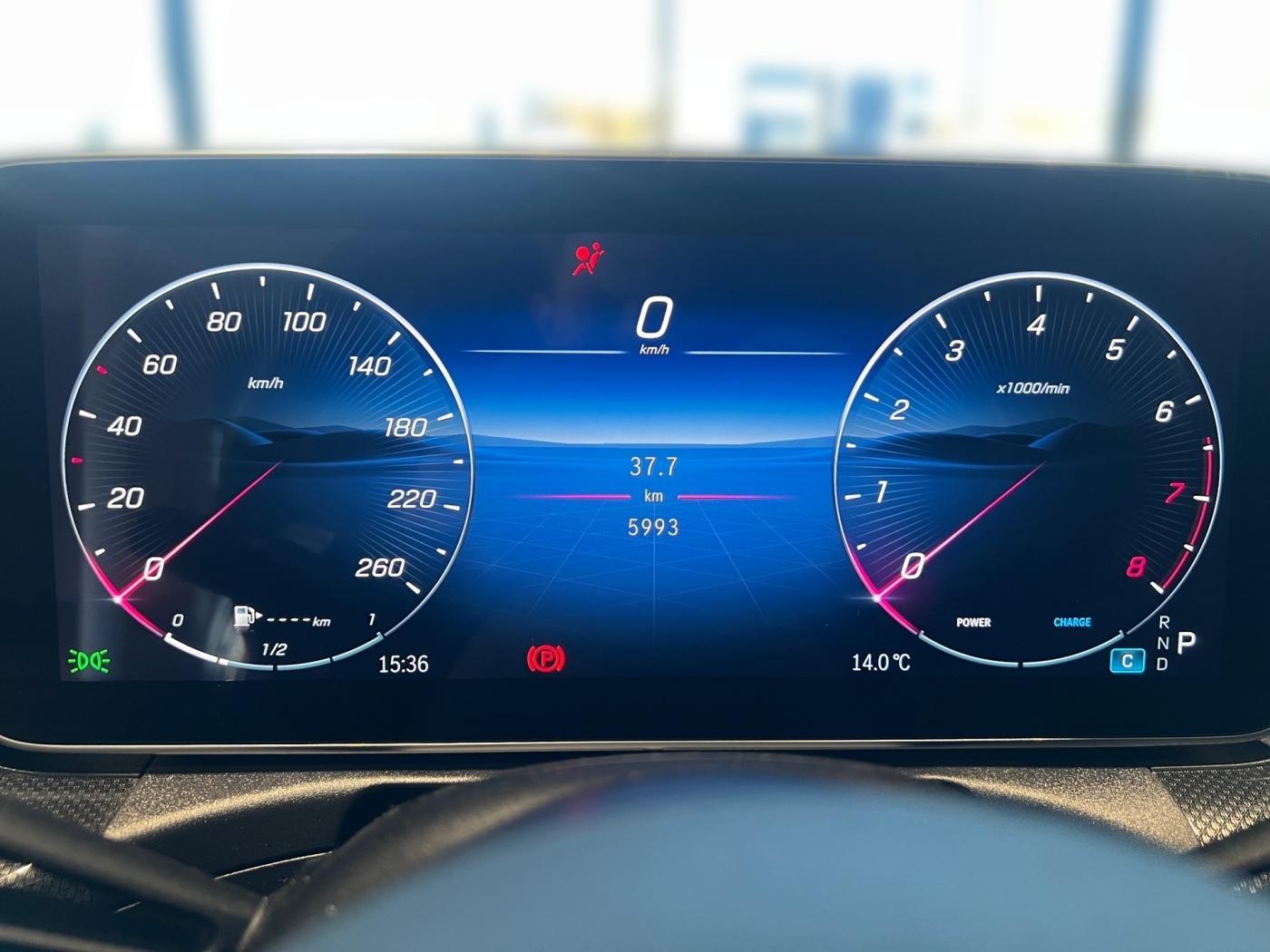 Mercedes-Benz CLE 300 4MATIC AMG Line Coupé