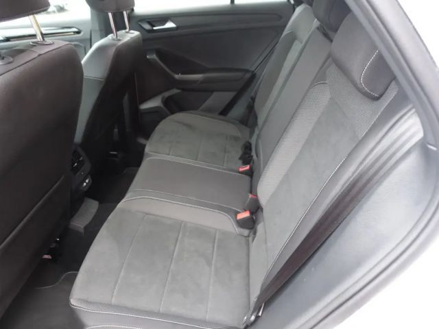 Volkswagen T-Roc 1.5 TSI DSG R-Line