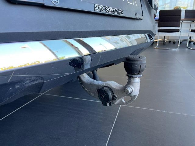 Mercedes-Benz EQE SUV 300