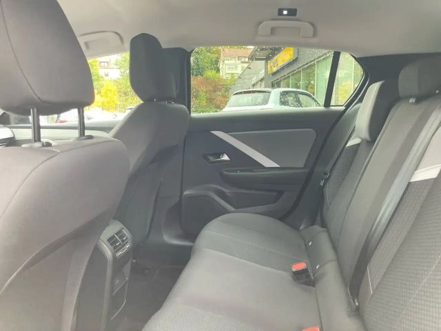 Opel Astra 1.2 Turbo Enjoy Turbo