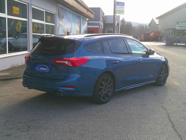 Ford Focus ST Line Wagon