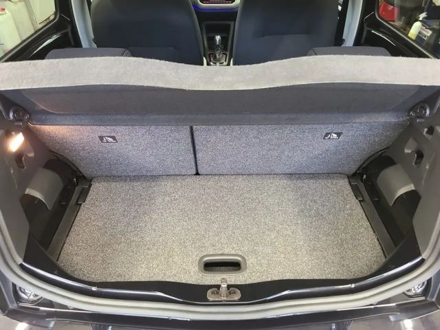 Volkswagen e-up! Edition CCS+PDC+RFK+ALU+SHZ+MFL+KLIMA+BLUETOOTH