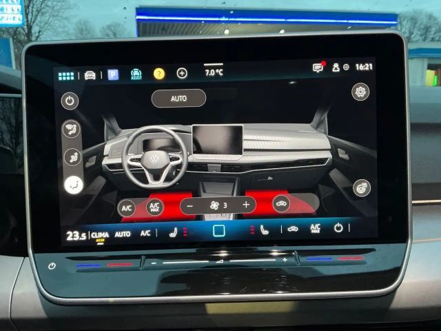 Volkswagen Golf 1.5 TSI Golf VIII Life Variant