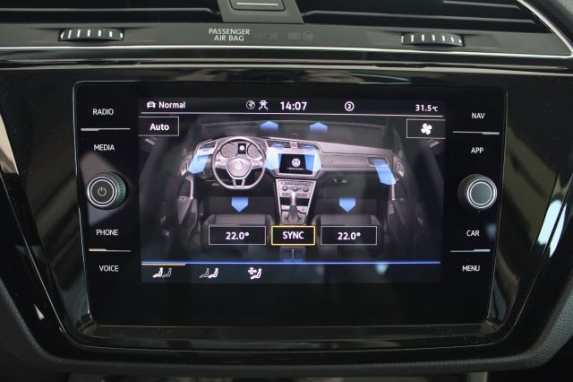 Volkswagen Touran 1.5 TSI DSG R-Line