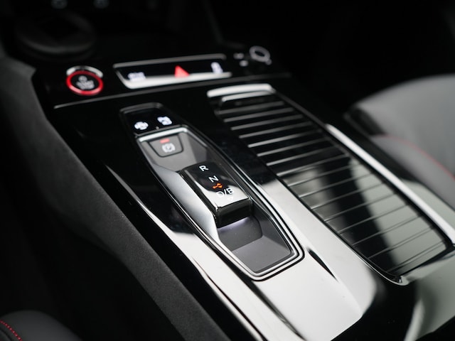 Audi A6 e-tron Avant Performance