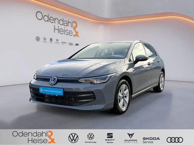 Volkswagen Golf 1.5 eTSI DSG Life