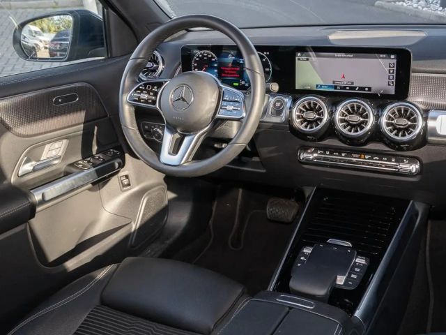 Mercedes-Benz EQB 300 4MATIC