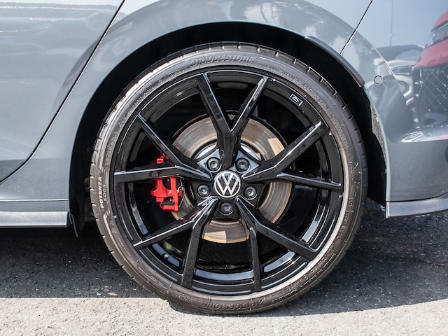 Volkswagen Golf 2.0 TSI