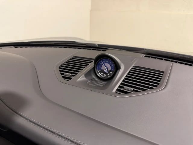 Porsche 992 4 Cabrio GTS Targa