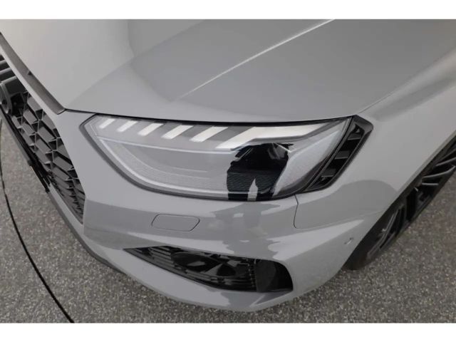 Audi RS4 Avant Quattro