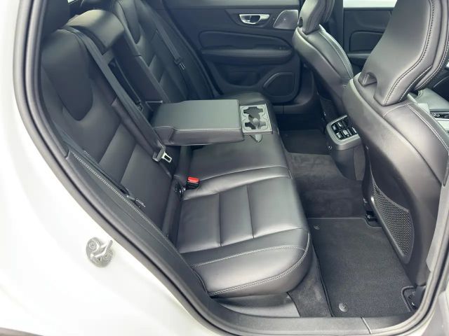 Volvo V60 Cross Country AWD Bright Ultimate