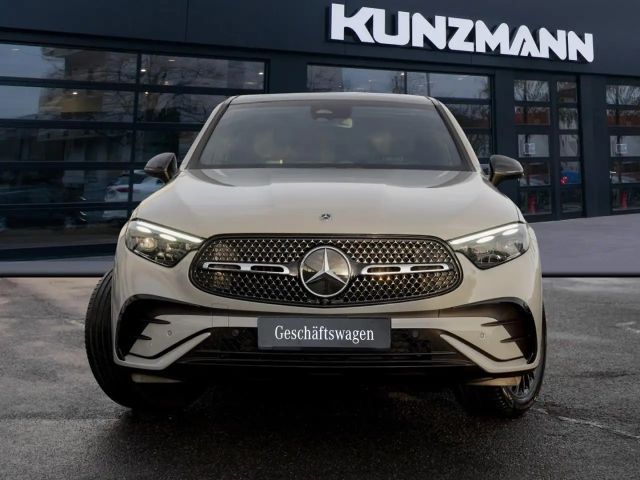 Mercedes-Benz GLC 300 4MATIC AMG Line Coupé