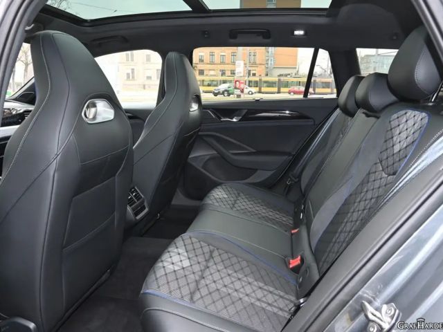 Volkswagen Passat 2.0 TDI 4Motion R-Line