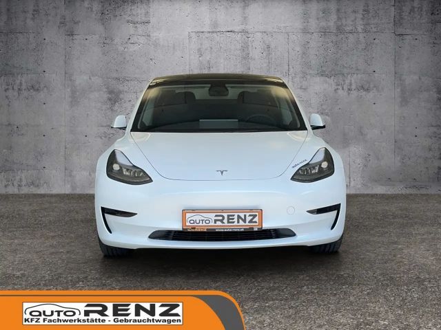 Tesla Model 3 RWD