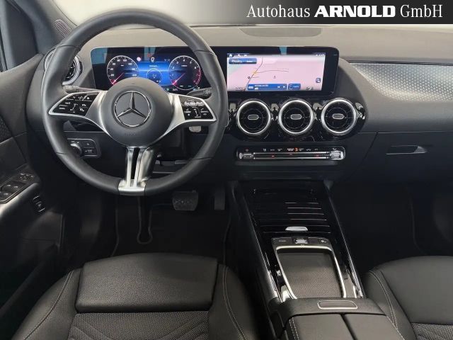 Mercedes-Benz B 200 Progressive Sedan