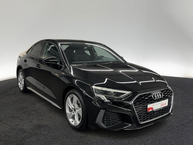 Audi A3 35 TFSI S-Line S-Tronic Sedan