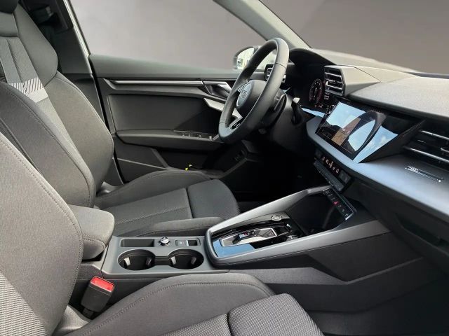 Audi A3 30 TFSI Sedan