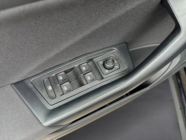 Volkswagen T-Roc Friends TSI