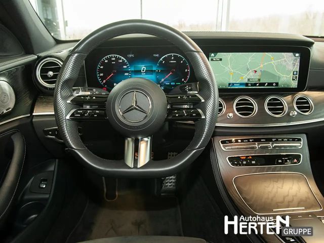 Mercedes-Benz E 220 AMG Line E 220 d Estate