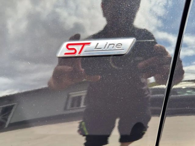 Ford Puma EcoBoost ST Line