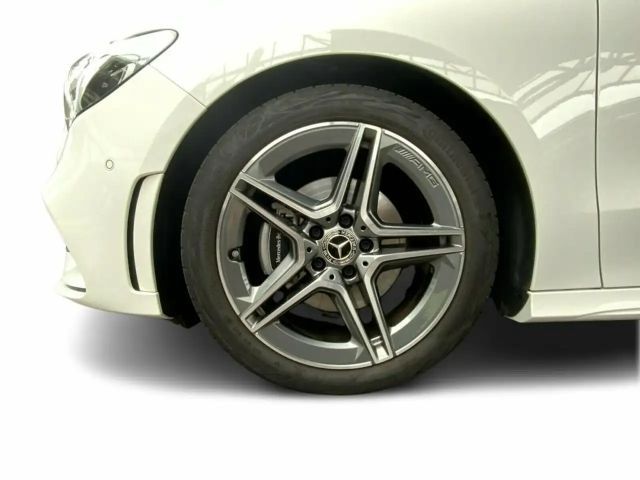 Mercedes-Benz B 200 AMG Line