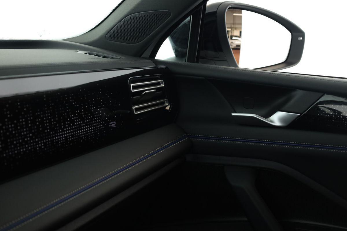 Volkswagen Tiguan 2.0 TSI DSG IQ.Drive R-Line