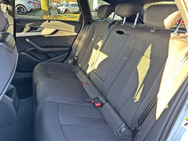 Audi A4 40 TDI Avant S-Line S-Tronic