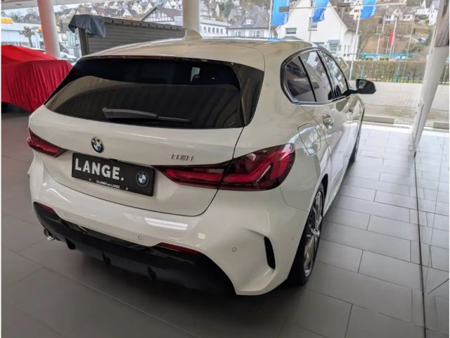 BMW 118 118i M-Sport Sedan