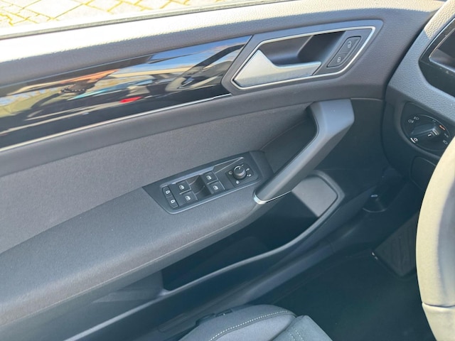 Volkswagen Touran DSG Highline