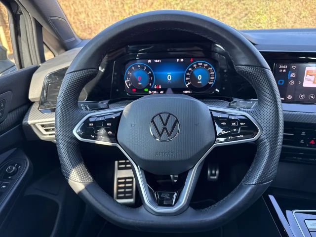 Volkswagen Golf 1.5 eTSI DSG Golf VIII R-Line