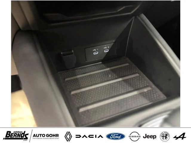 Renault Captur EDC Hybrid Techno