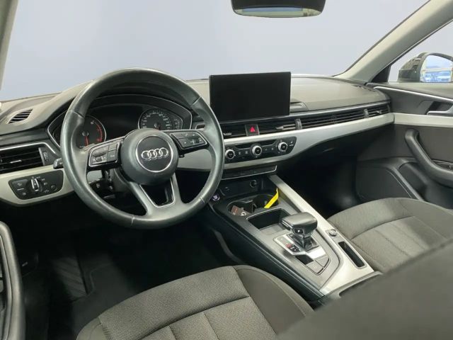 Audi A4 35 TFSI Avant S-Tronic